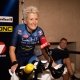 Yvonne Marzinke vor dem ORF Mikrofon für Licht ins Dunkel