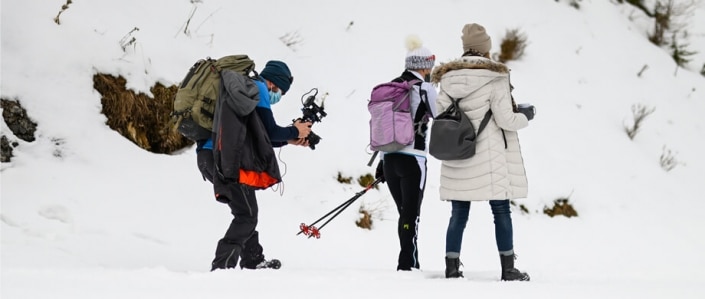 Yvonne Marzinke bei Dreharbeiten am Zwölferhorn